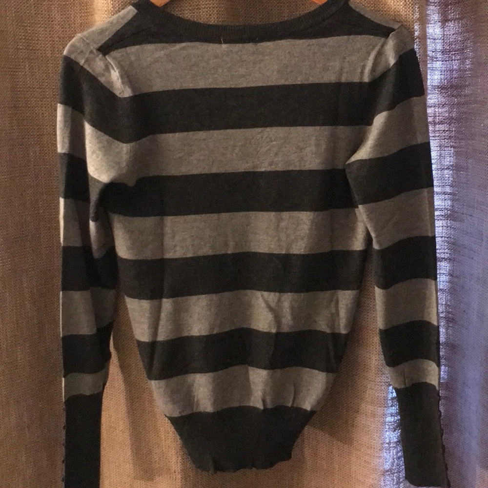 NEW - Picture 2 of 2